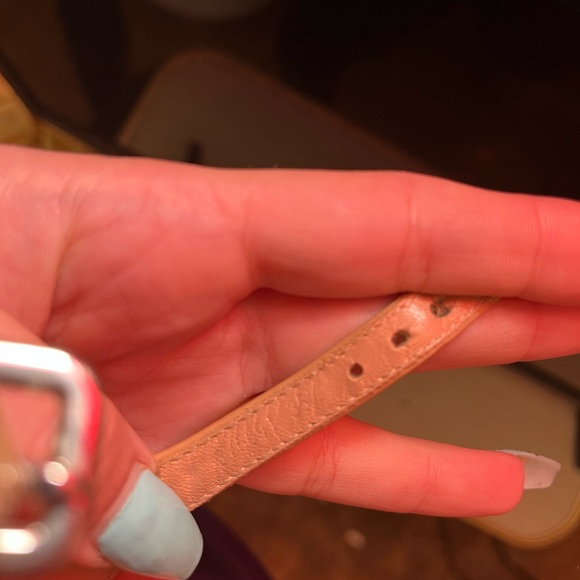 100% Authentic Prada Nude Patent Leather Thong Sandal Size 5 - Picture 8 of 11